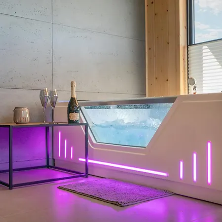 Jacuzzi Escape Kolobrzeg Charzyno