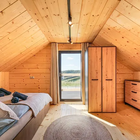 Jacuzzi Escape Kolobrzeg بيت للعطل Charzyno