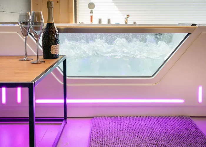 Jacuzzi Escape Kolobrzeg *